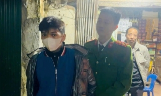 Truy bắt nóng kẻ cướp điện thoại